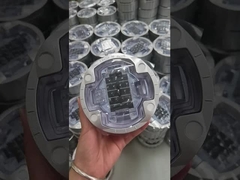 علامات الرصيف المرفوعة بالطاقة الشمسية LED بطارية NIMH لسلامة الطرق